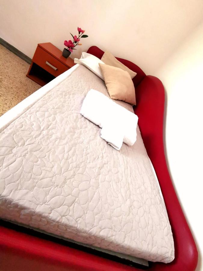 Hotel Ideale Young People Under 40 Rimini Kültér fotó