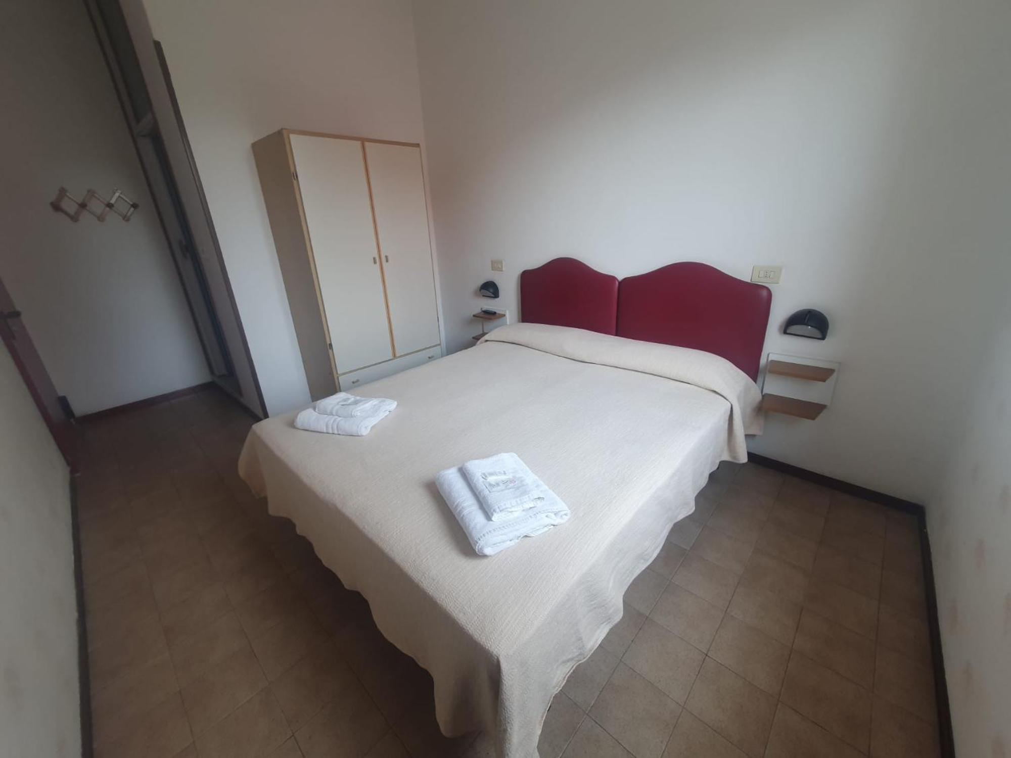 Hotel Ideale Young People Under 40 Rimini Kültér fotó